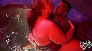 BBW HOTWIFE Perverted KATIE Receives A BBC Hawt Pool WAX Underneath During the time that Begone ON Holiday