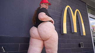 Mia Dior Copulates Hiring Chief For Recent Locality Next Getting Fired From Mcdonald'_s