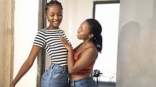 Ebon shy dike roommates are weird regarding sex and wet crack smack